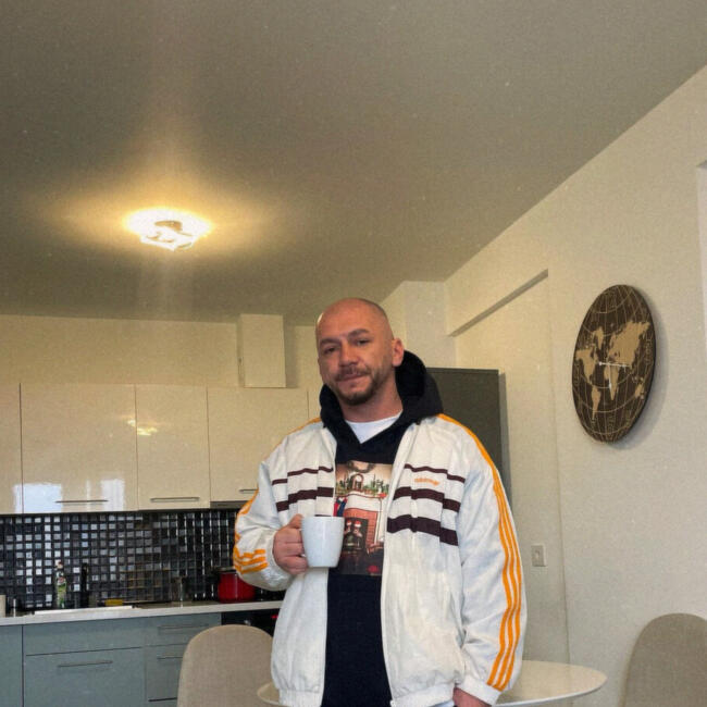 Job de babysitting în Cluj-Napoca: Alin Ionut