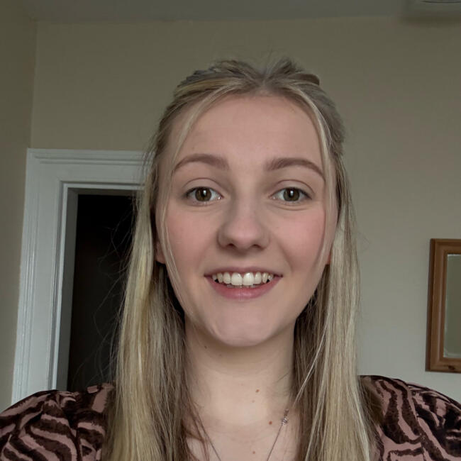 Babysitter in Plymouth: Kayleigh