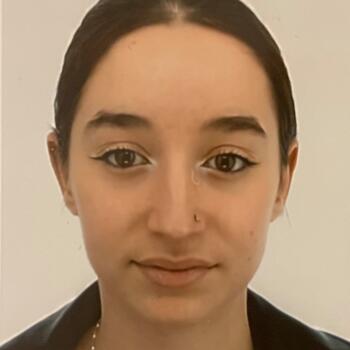 Babysitter in Cabanac-et-Villagrains: Ema