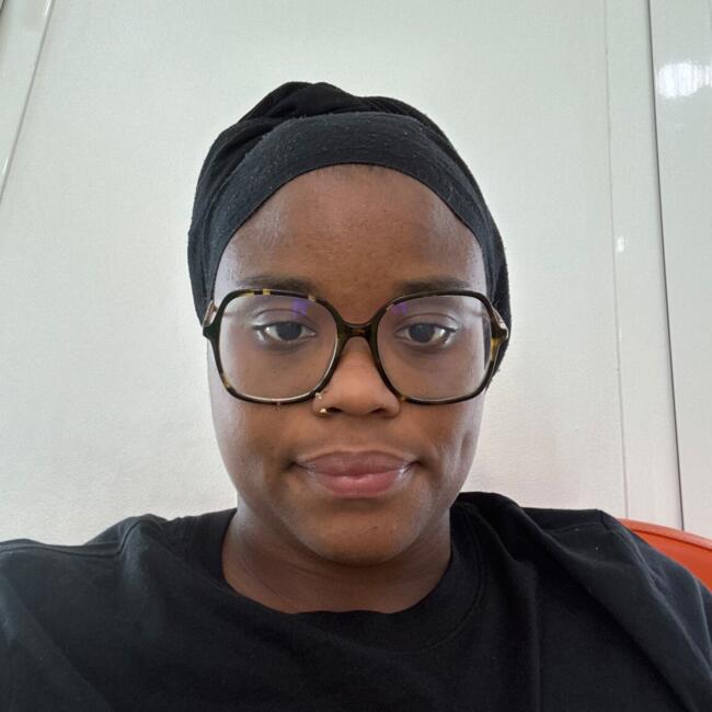 Babysitter in Villeneuve-Saint-Georges: Stecy