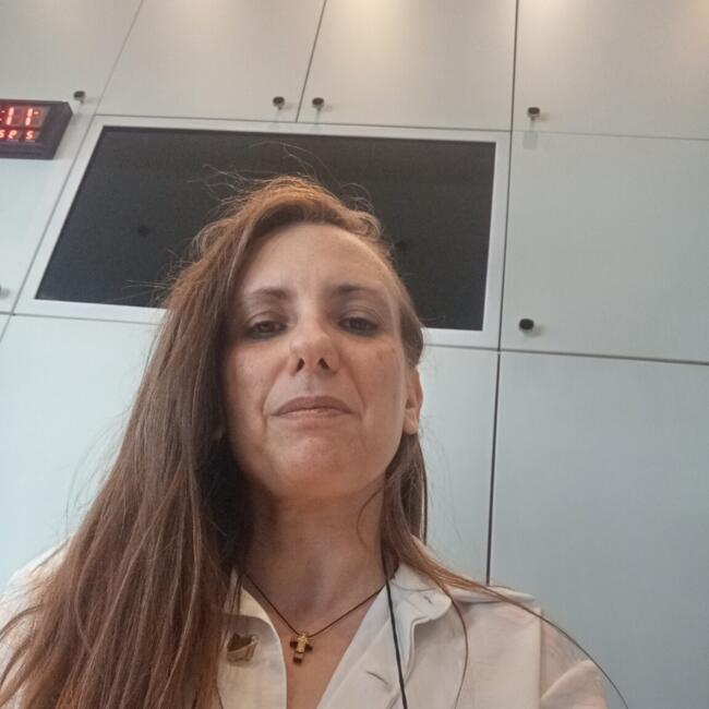 Babysitter in Agía Paraskeví (Αττική): Ευαγγελία