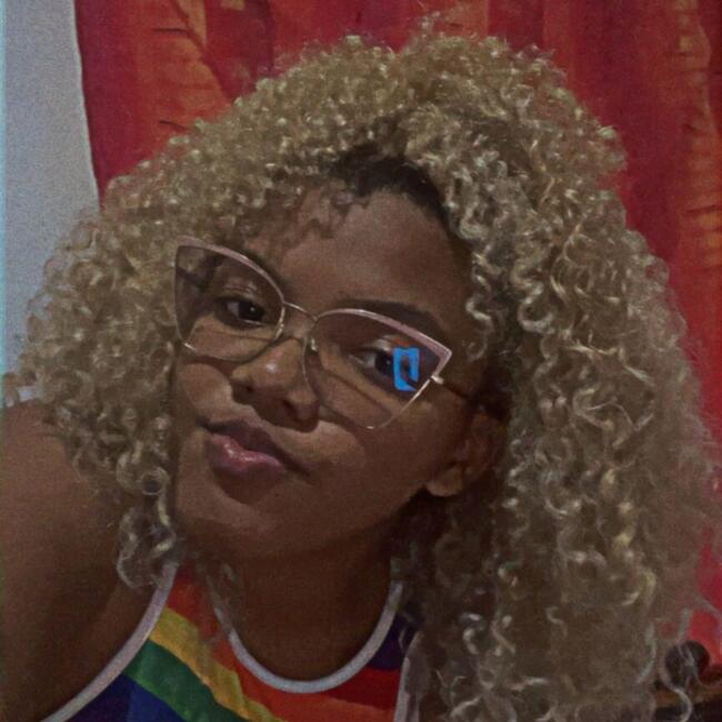 Babysitter in Puerto Limón: Shalimar