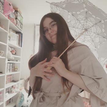 Babysitter in Reims: Inès