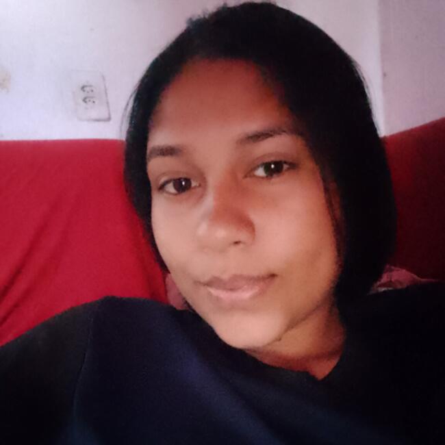 Babysitter in Aparecida de Goiânia: Maria