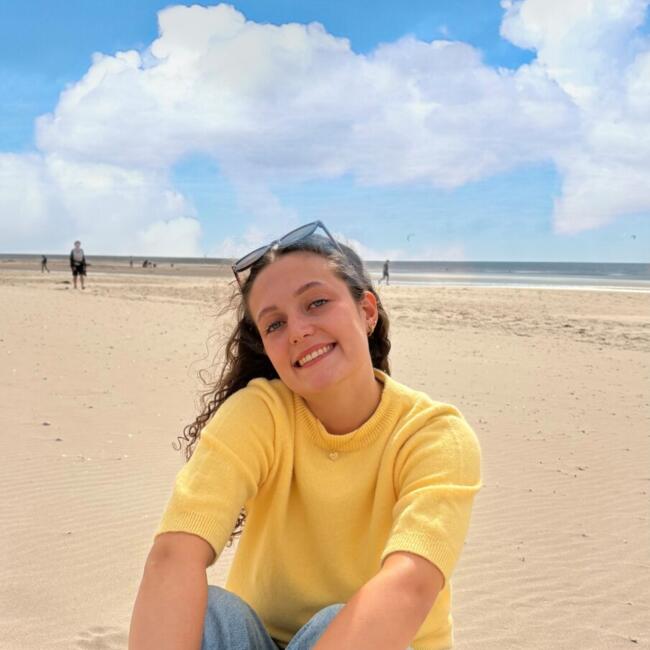 Babysitter in Pérenchies: Zoé