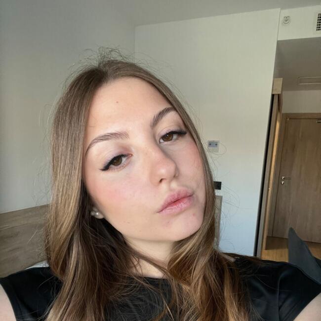 Babysitter in Fondi: Ilaria