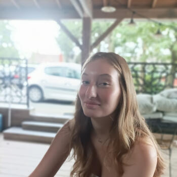 Babysitter in Corte: Clemence