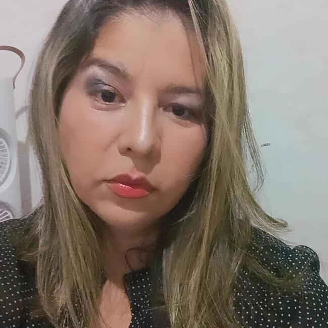 Babá em Fortaleza: Eline