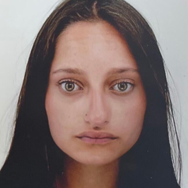 Babysitter in Paris: Olga