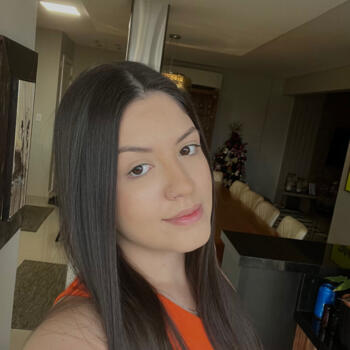 Emprego de babá em Criciúma: emprego de babá Leticia