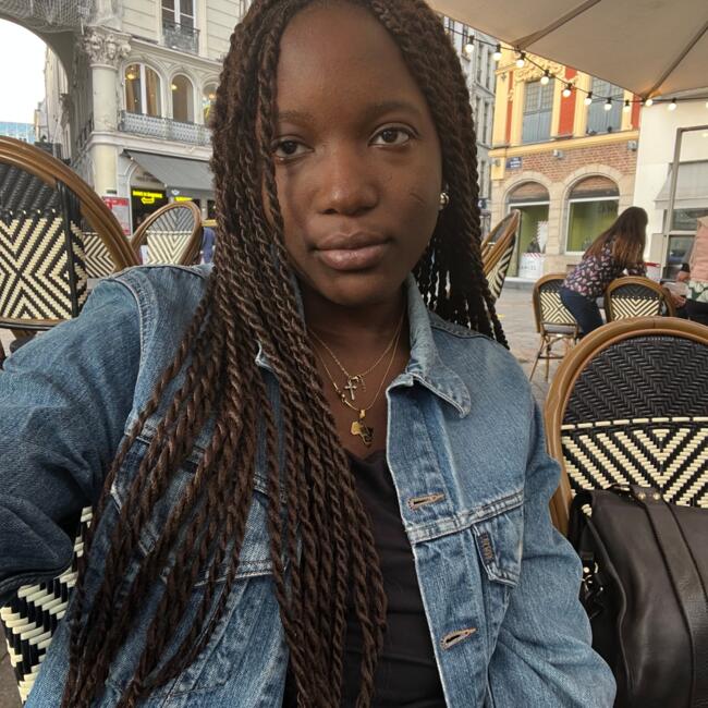 Babysitter in Lille: Louana