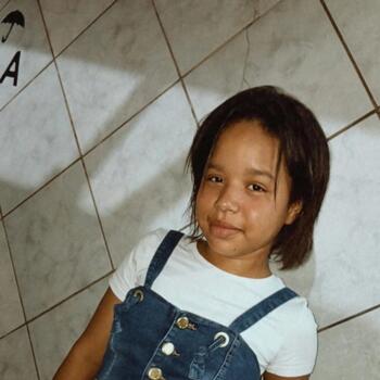 Babá em Rondonópolis: Aisha