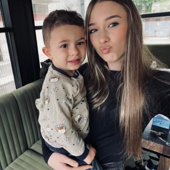 Babysitter in Bucharest: Cristina