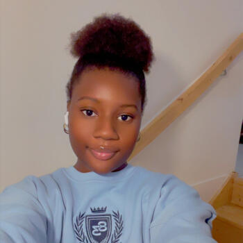 Babysitter in Toulouse: Mame awa