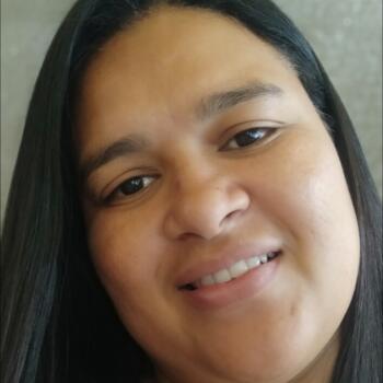 Babá em Vespasiano: Flavia