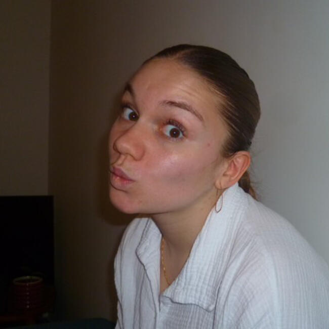 Babysitter in Villeneuve-d'Ascq: Louise