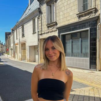 Baby-sitter à Joué-lès-Tours: Enora