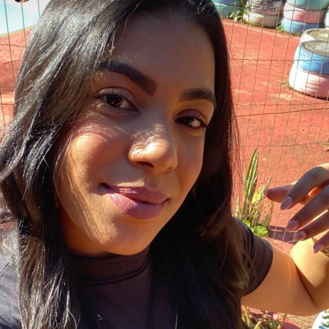 Babysitter in João Monlevade: Yasmin