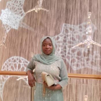 Babysitter Dubai: Hajarah