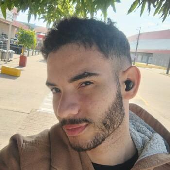 Babá em Porto Alegre: Luis