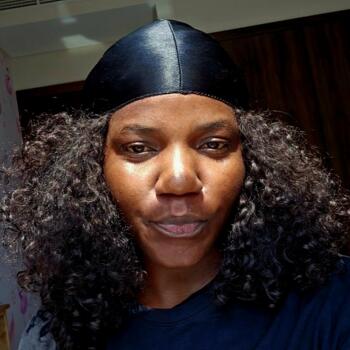 جليسة أطفال في دبي: Virginie