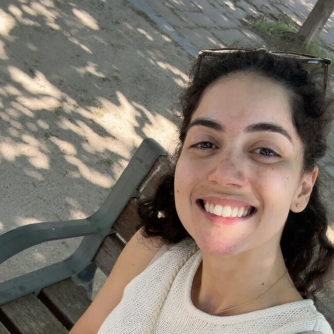 Trabalho de babysitting em Ovar: Andreia