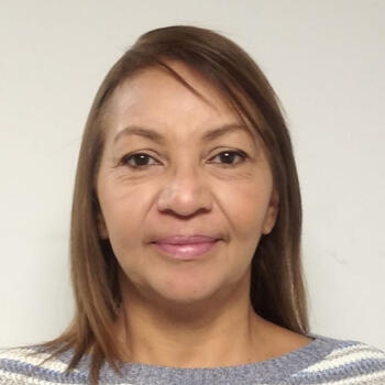 Babysitter Cagua: Elizabeth
