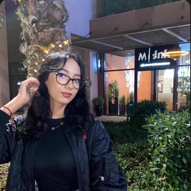 Babysitter in Marrakech: Lamiae