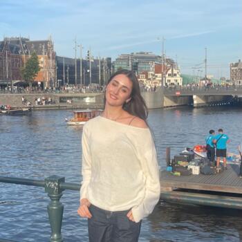 Babysitter in Sint-Pieters-Woluwe: Grace