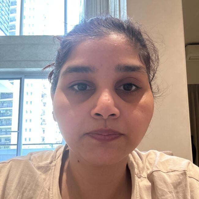 नोएडा में बेबीसिटिंग की नौकरी: Tanushree