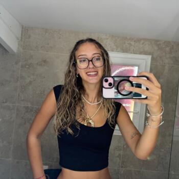 Babysitter in Montembœuf: Léna