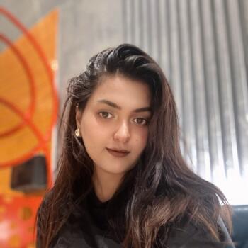 Babysitter in Rome: Ramsha