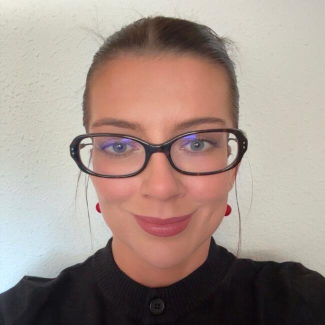 Babysitter in Rueil-Malmaison: Georgia