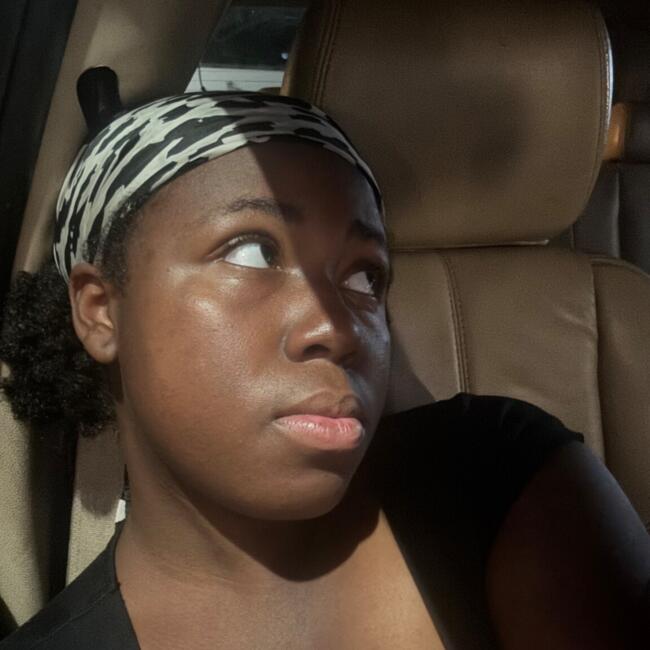 Babysitter in Scottsdale: Khia