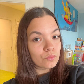 Babysitter in Schleithal: Emeline