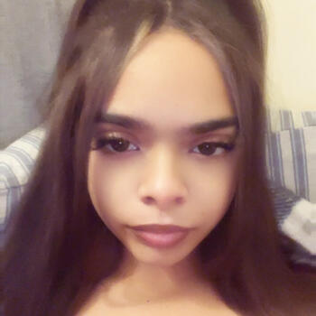 Babysitter in New London: Annalies