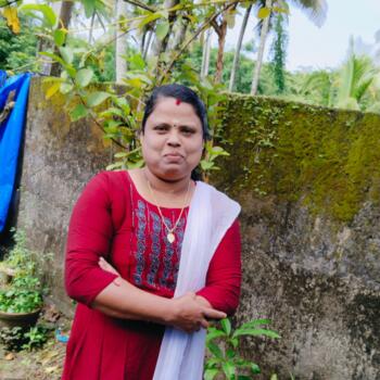 Babysitter in Kochi: Shini shine