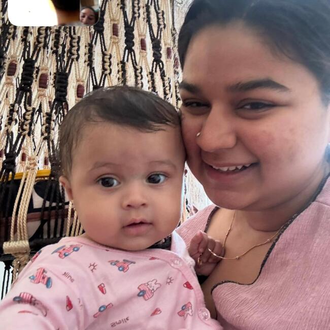 Babysitter in Vadodara: Helie