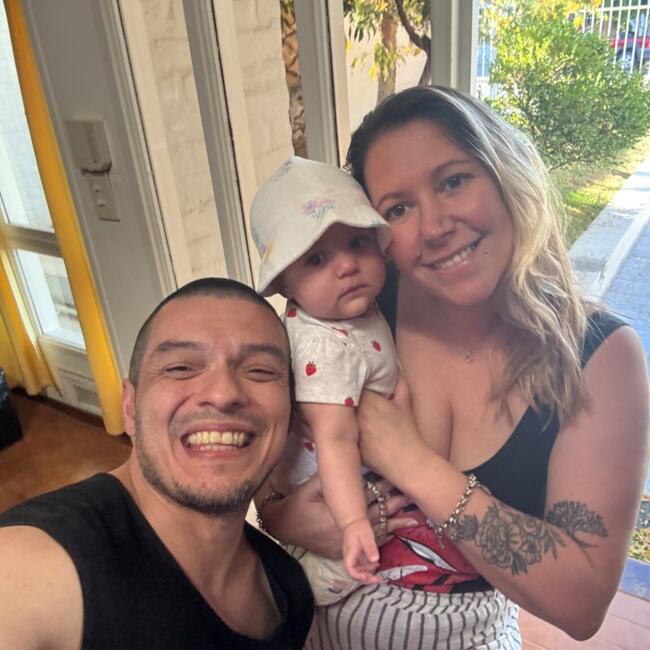 Trabajo para niñera en Trelew: DRQUIROGA