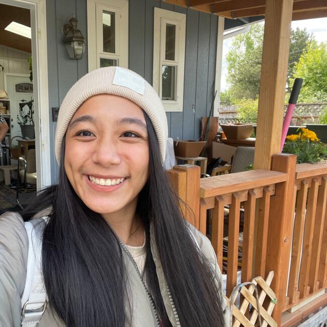 Babysitter in Melbourne: Mo