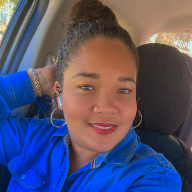 Niñera en Arroyo: Nyvia