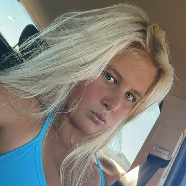 Babysitter in Newcastle: Chloe