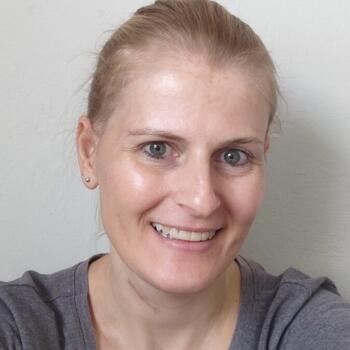 Babysitter in Monte Mor: ELICIANE