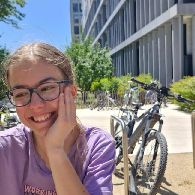 Baby-sitter in Onex: Aurélie