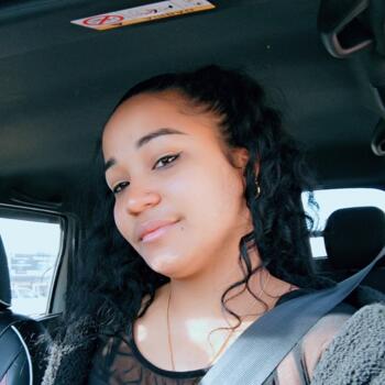 Niñera en Canelones: Dianelys