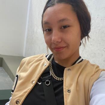 Babysitter in Montevideo: Antonella