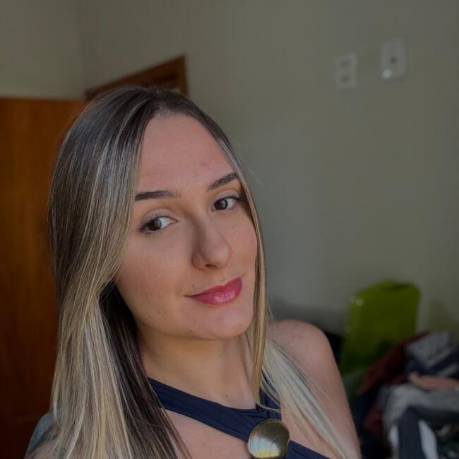 Babysitter in Louveira: Bruna