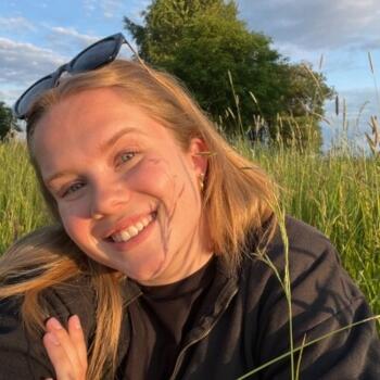 Baby-sitter in Surrey: Barbora