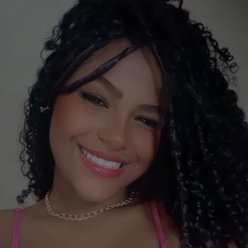 Babysitter in Brasília: Yasmim