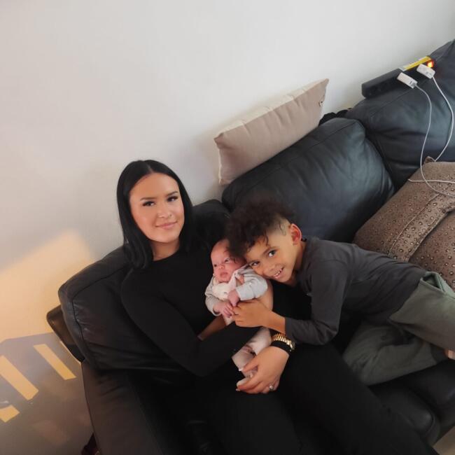 Oppas in Echt: Sherona